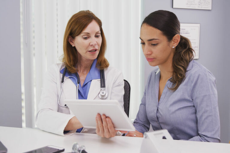 Colon cancer – Causes, early signs and symptoms